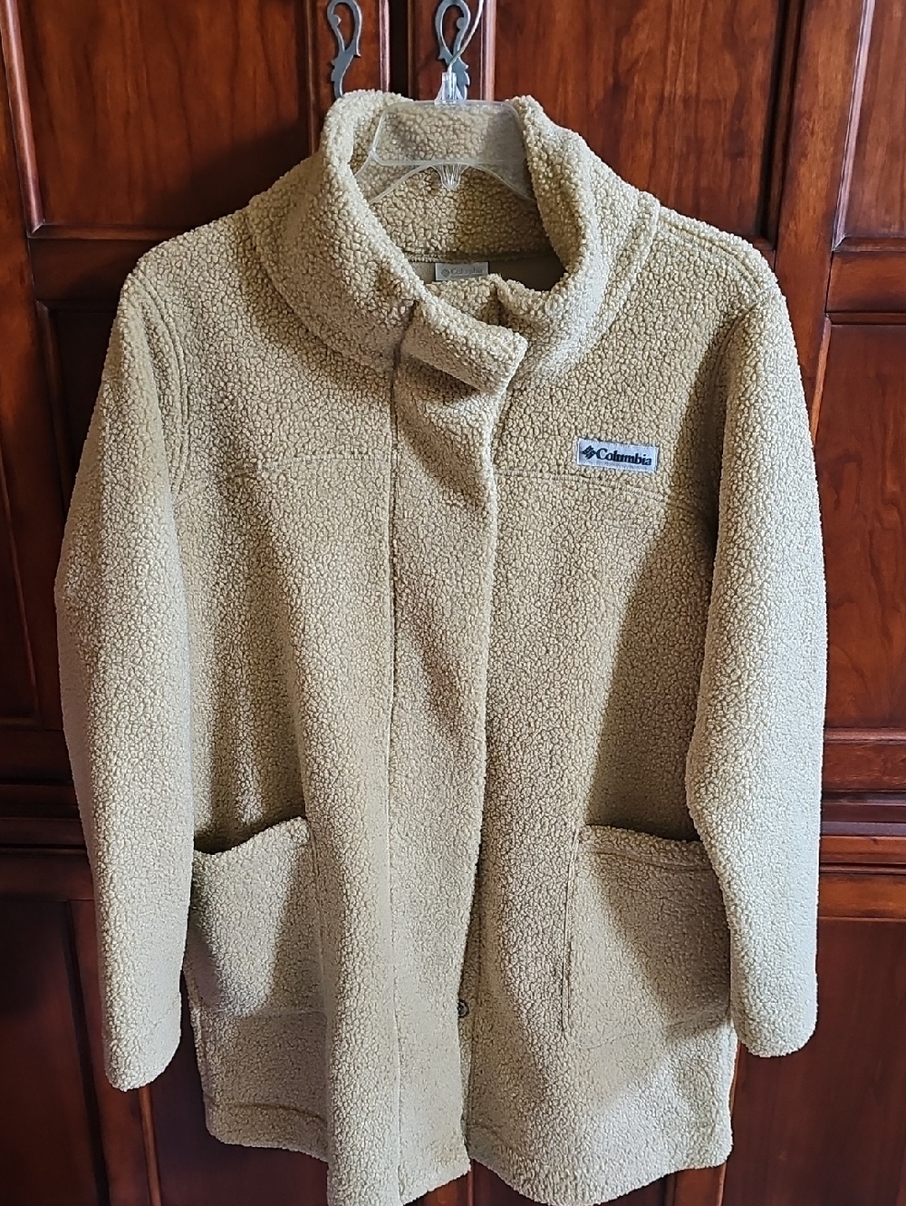 Columbia Beige Sherpa Fleece Coat